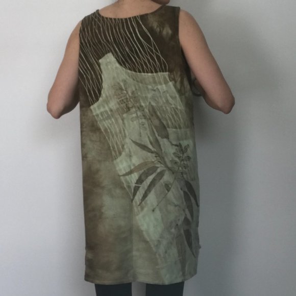 Artisan Dyed Green Sleeveless Shift Dress - Picture 3 of 5
